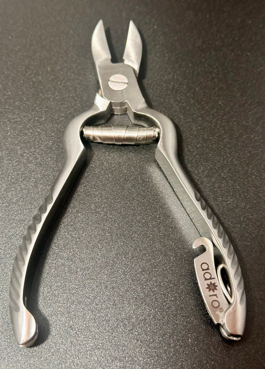 Toe Nipper with lock
