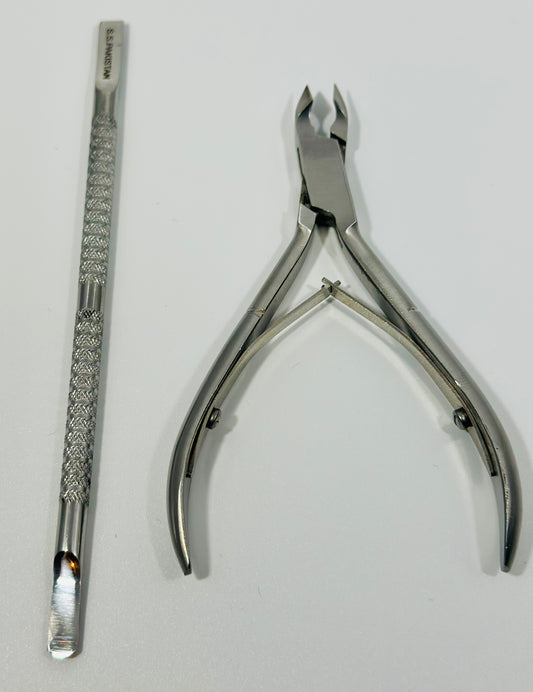 cuticle nipper & nail pusher set