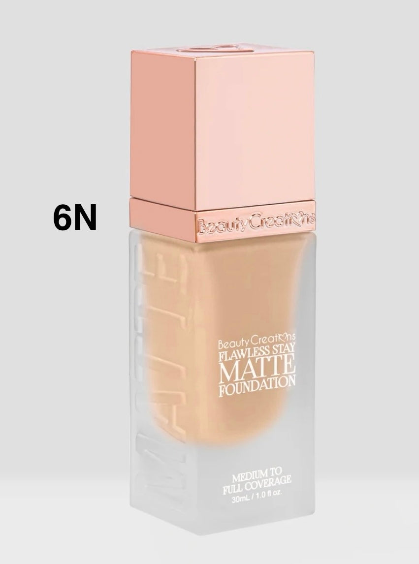 FLAWLESS STAY MATTE FOUNDATION