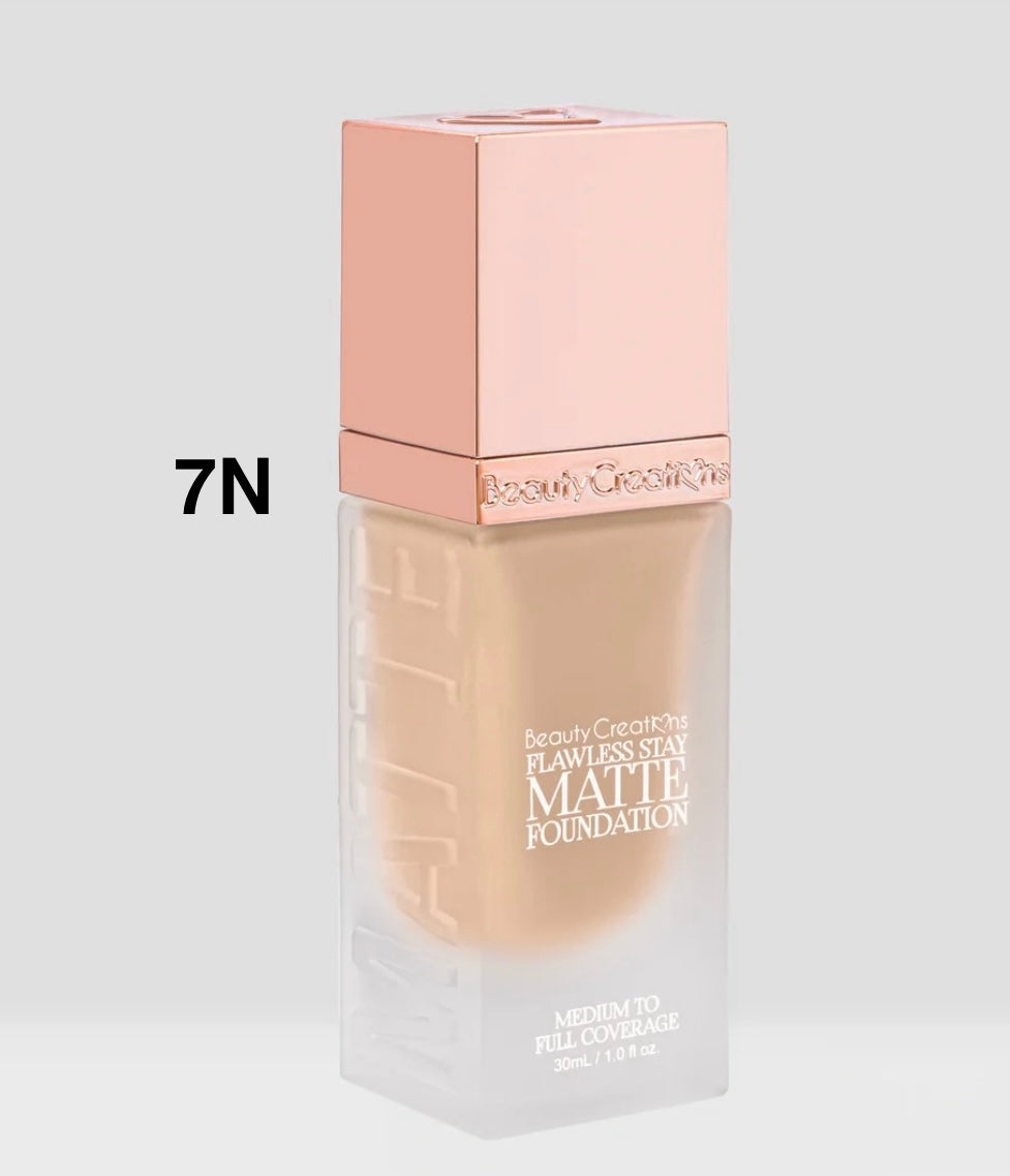 FLAWLESS STAY MATTE FOUNDATION