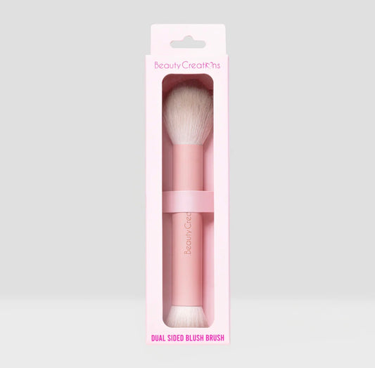 DUAL SIDED BLUSH BRUSH.