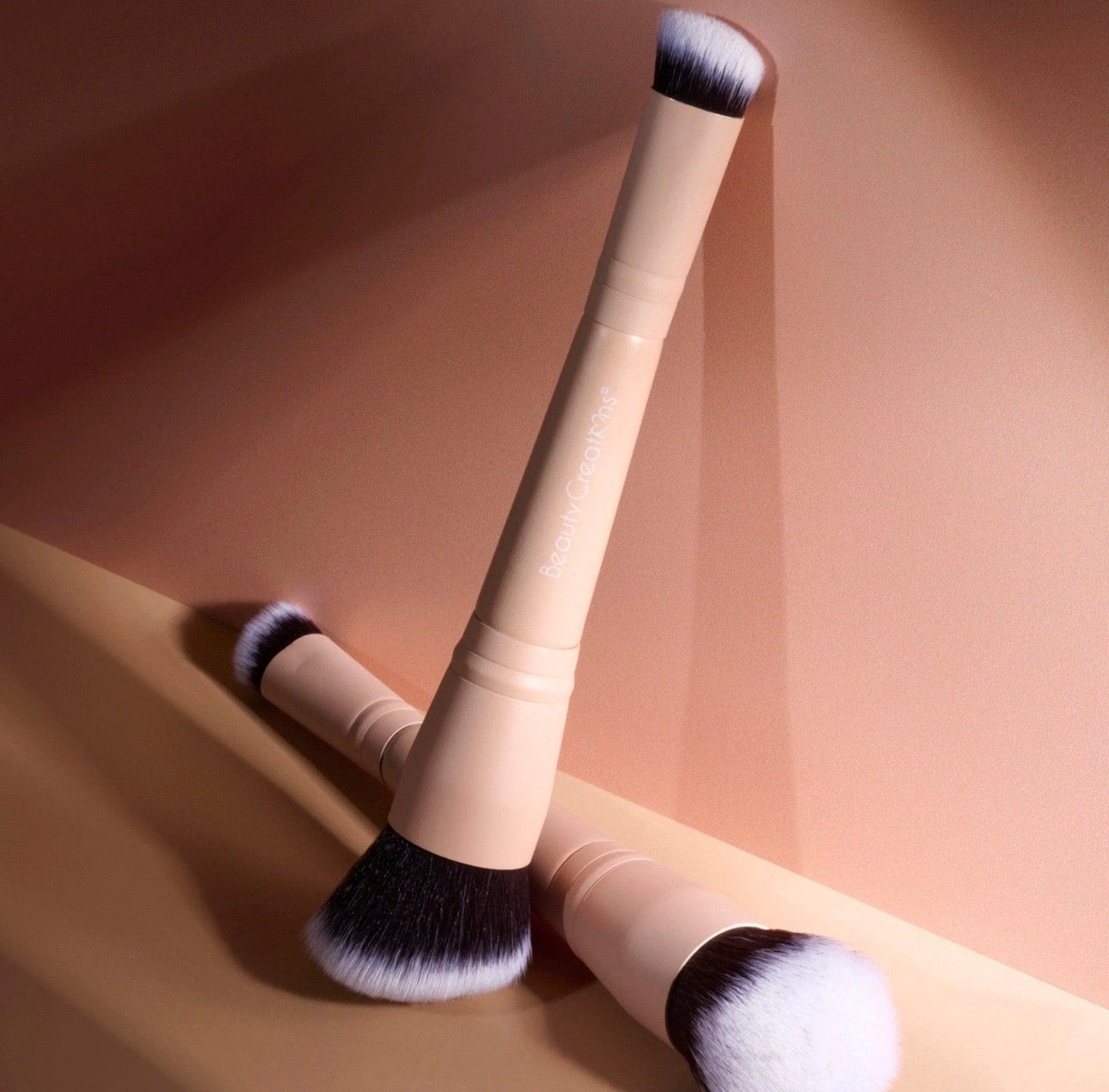 SNATCH AND SCULPT BRUSH.