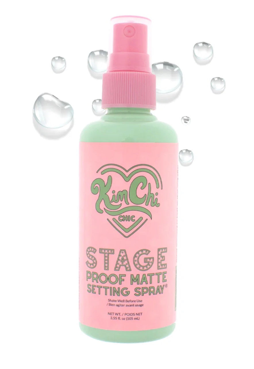 STAGE PROOF MATTE SETTING SPRAY.