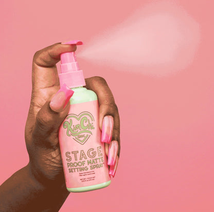 STAGE PROOF MATTE SETTING SPRAY.