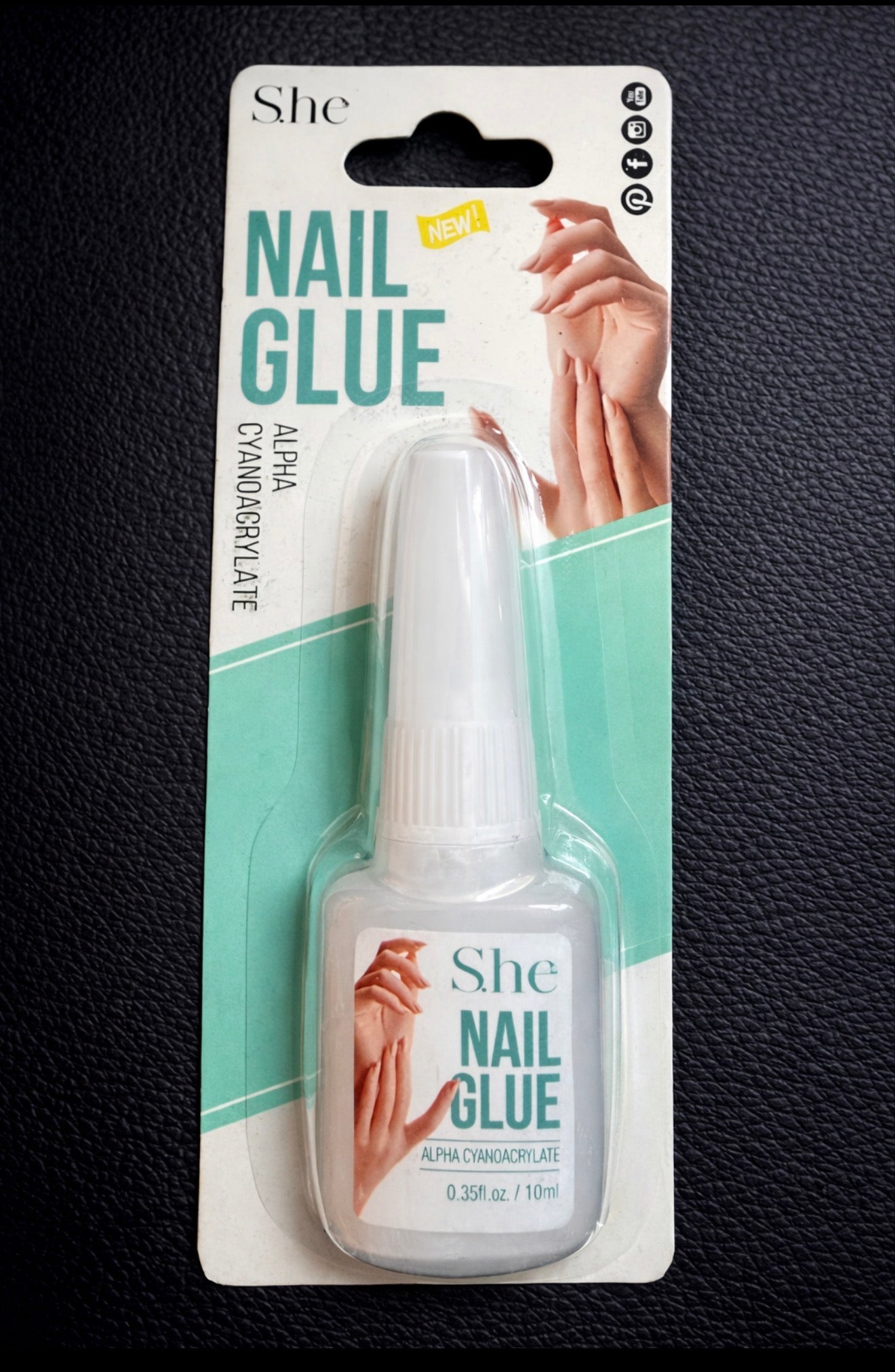 SHE NAIL GLUE