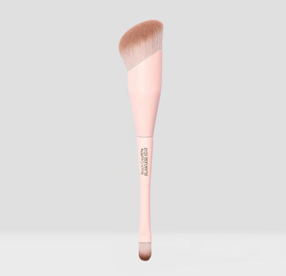 FLAWLESS STAY MATTE DUAL ENDED FOUNDATION BRUSH.