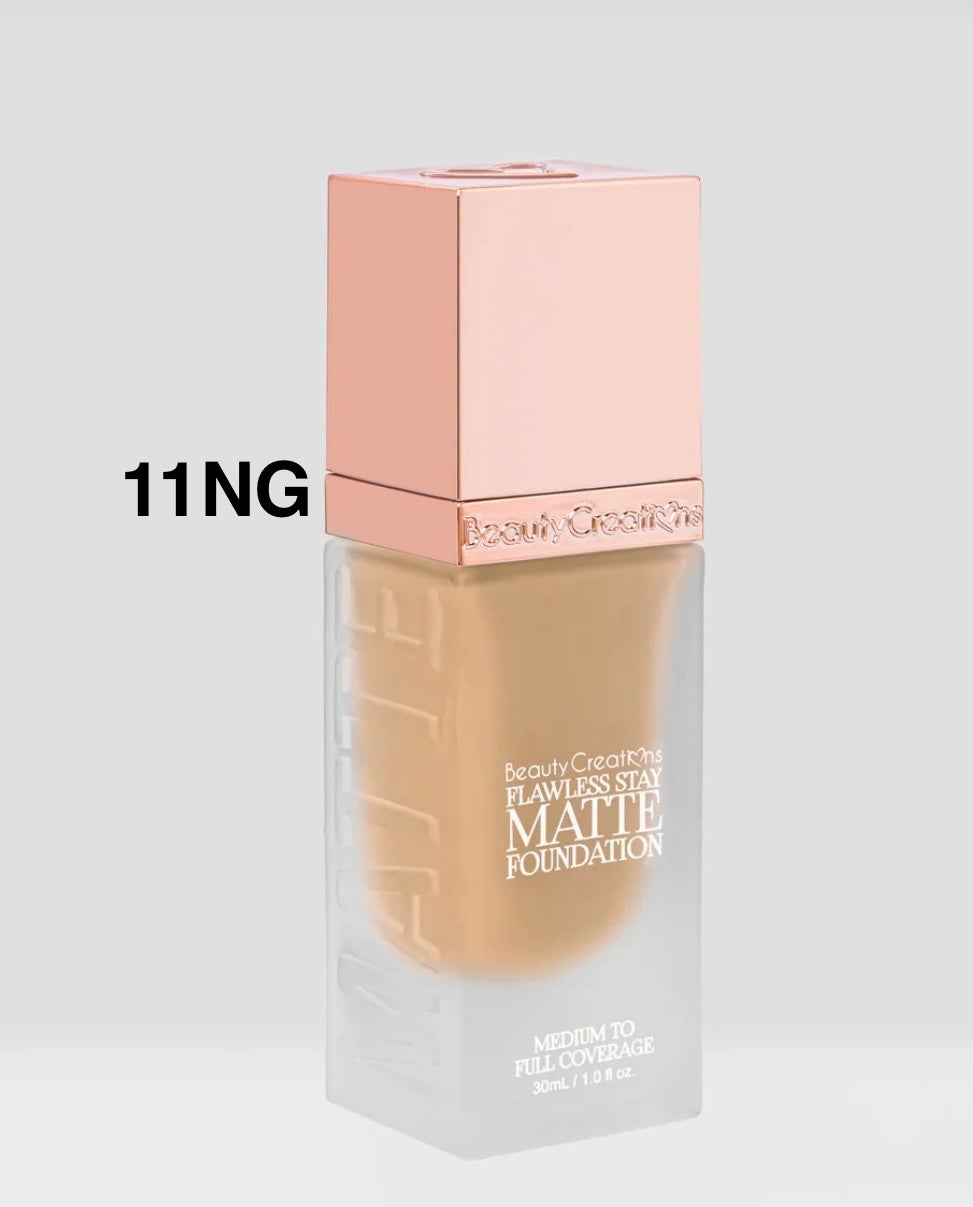 FLAWLESS STAY MATTE FOUNDATION