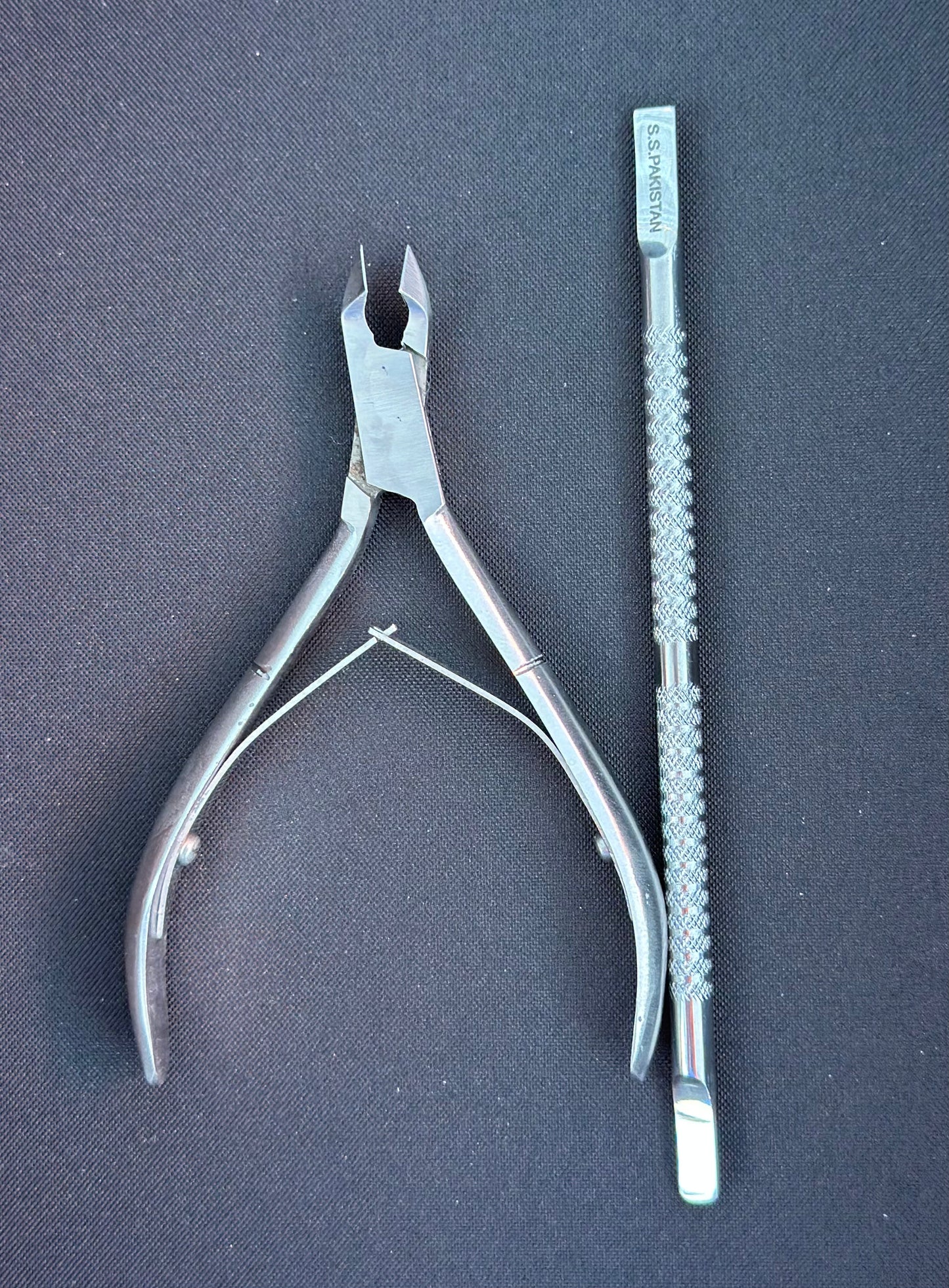 cuticle nipper & nail pusher set